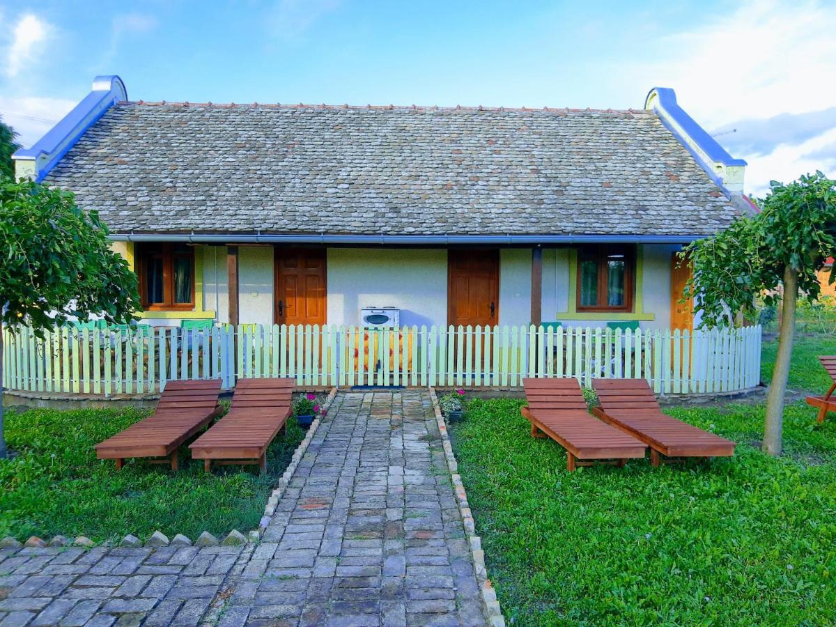 Villa Diiva Curug Eksteriør billede
